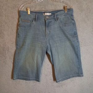 Levis Women's Blue Jean Shorts Pocket Design Size 12-W31